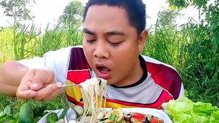 青蛙兄弟吃瓜,一场别开生面的夏日食瓜盛宴